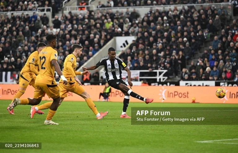 Wolves dan Newcastle United: Dua Tim yang Berjuang untuk Membangun Masa Depan